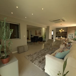 Torre Residence (2073)