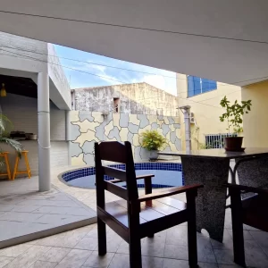 Casa em via Pública (1424)