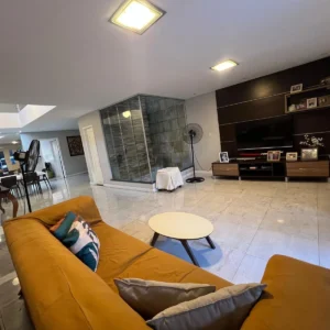 Casa na Travessa Perebebuí, 364 (5144)