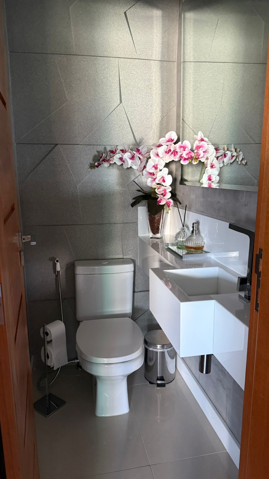 WhatsApp Image 2025-09-23 at 22.42.25 (1)