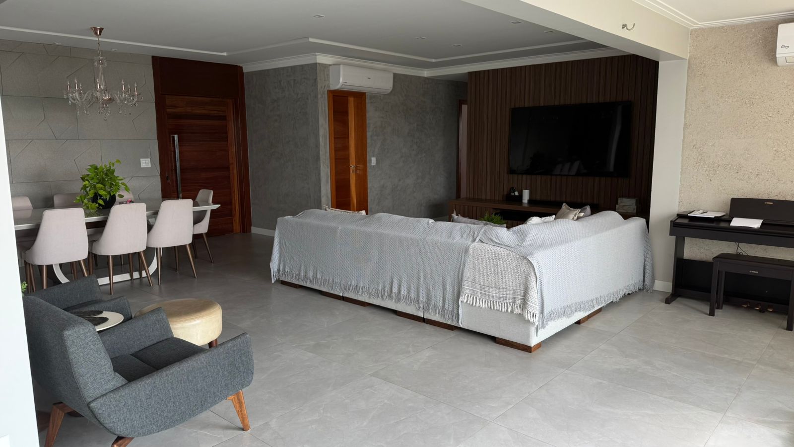 WhatsApp Image 2025-09-23 at 22.42.25 (2)